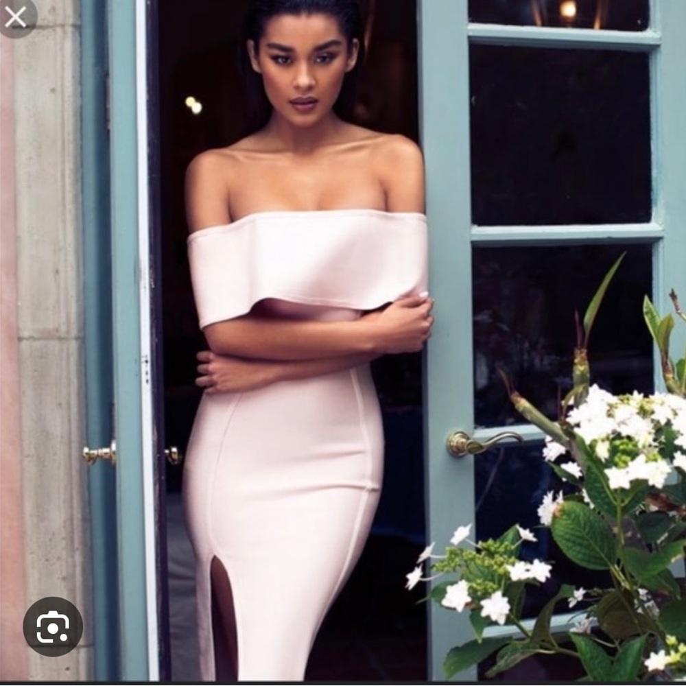 House of CB size small Danae off the shoulder dress